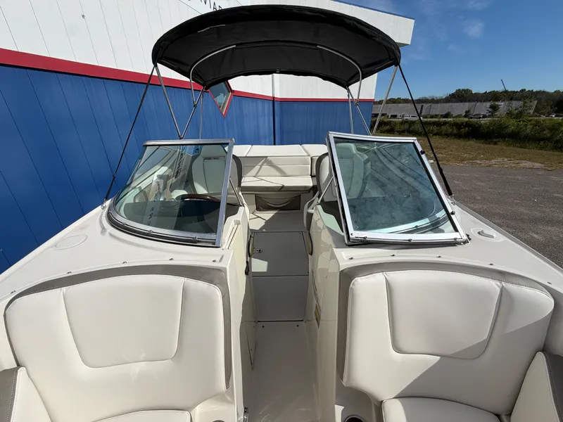 Slide: The Image of Sea Ray 230 SELECT 2007 - 41