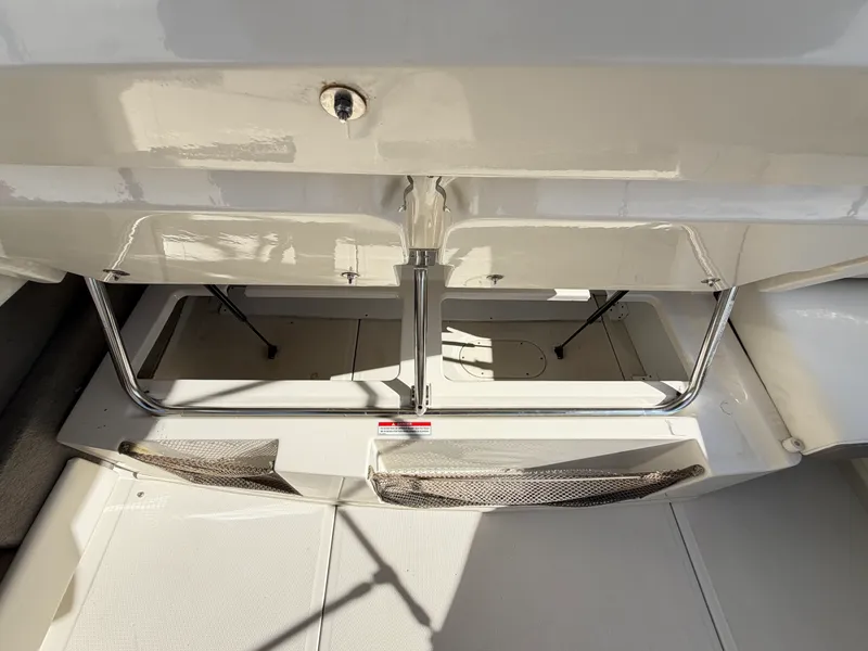 Slide: The Image of Sea Ray 230 SELECT 2007 - 17