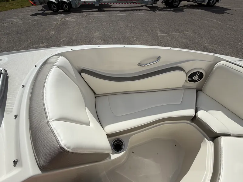 Slide: The Image of Sea Ray 230 SELECT 2007 - 37