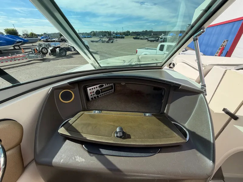 Slide: The Image of Sea Ray 230 SELECT 2007 - 25