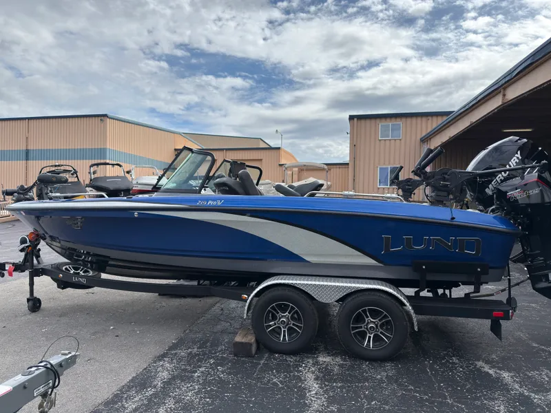 The Image of Lund 219 PRO-V GL 2022 - 0