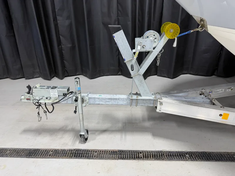 Slide: The Image of Chaparral 230 SUNCOAST 2019 - 106