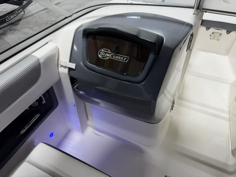 Slide: The Image of Chaparral 230 SUNCOAST 2019 - 54