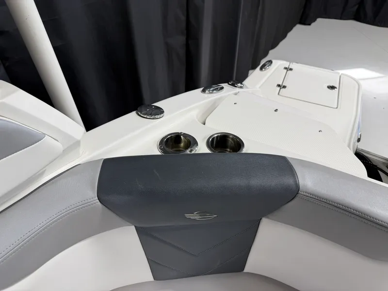 Slide: The Image of Chaparral 230 SUNCOAST 2019 - 37