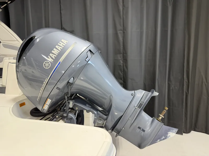 Slide: The Image of Chaparral 230 SUNCOAST 2019 - 8