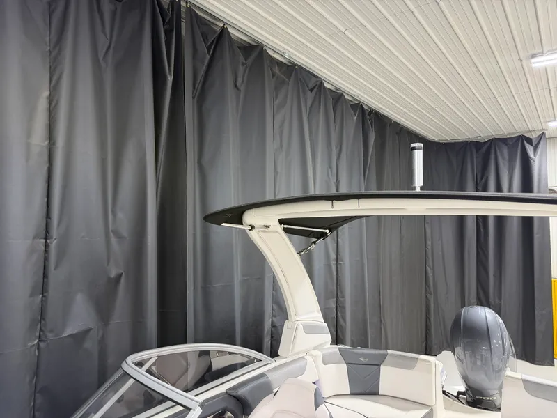 Slide: The Image of Chaparral 230 SUNCOAST 2019 - 99