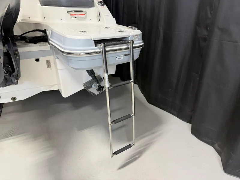 Slide: The Image of Chaparral 230 SUNCOAST 2019 - 12
