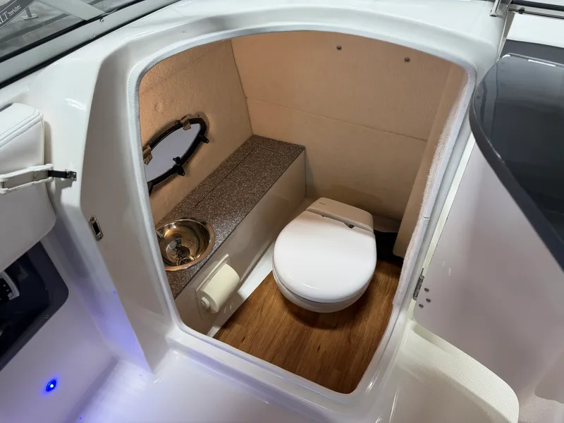 Slide: The Image of Chaparral 230 SUNCOAST 2019 - 56