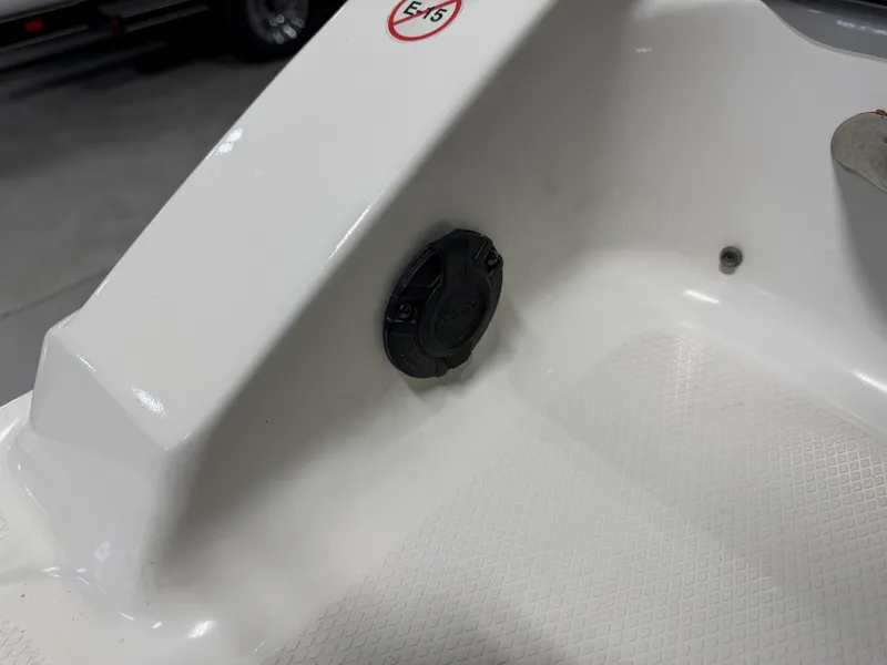 Slide: The Image of Chaparral 230 SUNCOAST 2019 - 21