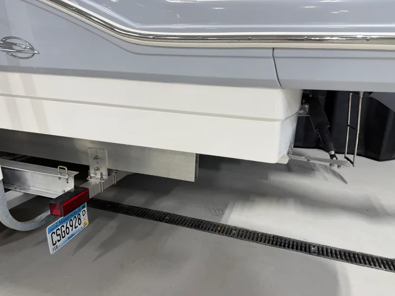Slide: The Image of Chaparral 230 SUNCOAST 2019 - 103