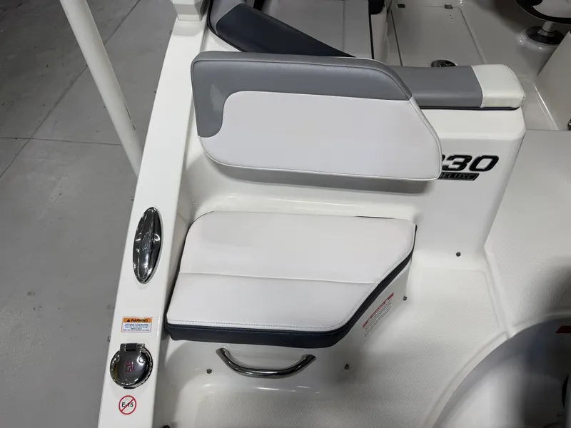 Slide: The Image of Chaparral 230 SUNCOAST 2019 - 24