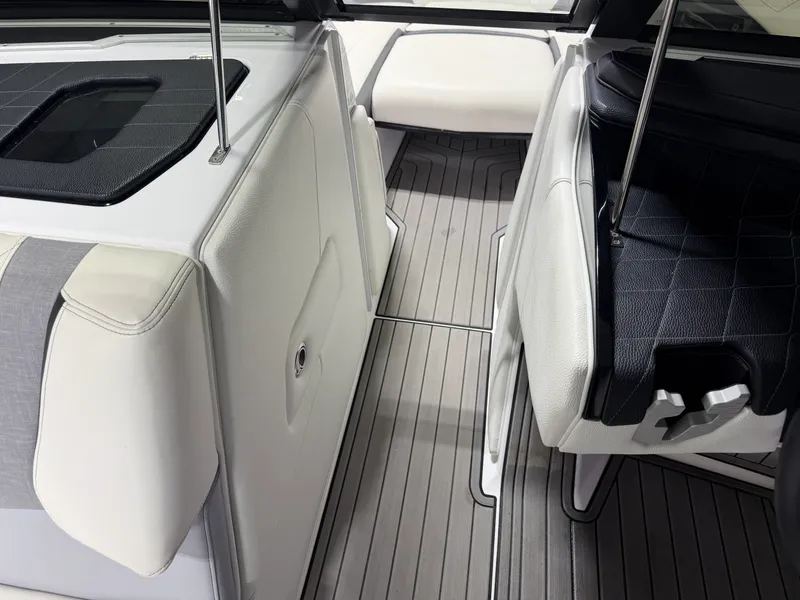 Slide: The Image of Nautique G23 2021 - 70