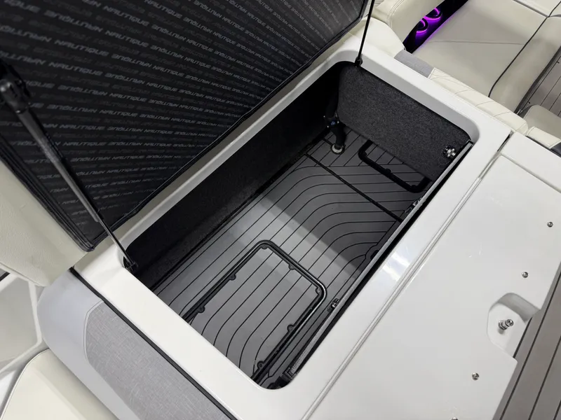 Slide: The Image of Nautique G23 2021 - 17