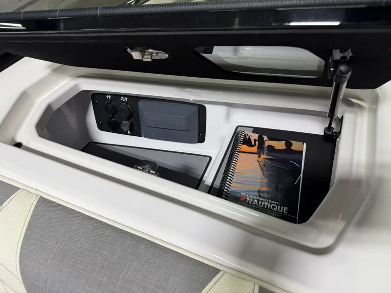 Slide: The Image of Nautique G23 2021 - 55