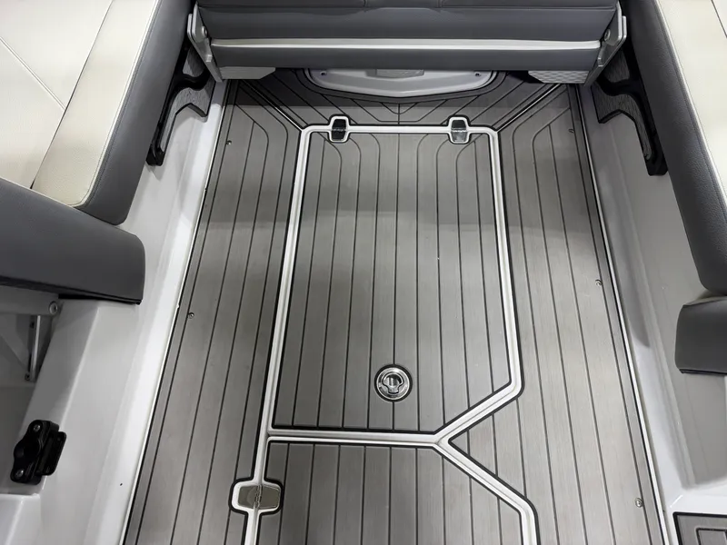 Slide: The Image of Nautique G23 2021 - 41
