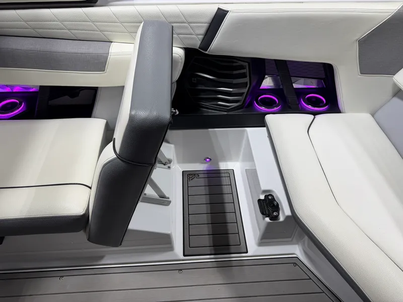 Slide: The Image of Nautique G23 2021 - 39