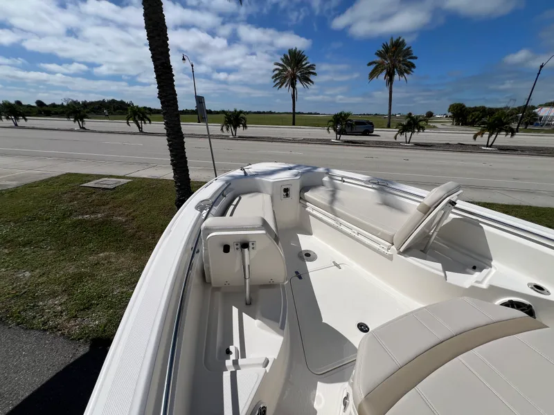Slide: The Image of Boston Whaler 280 Dauntless 2027 - 22
