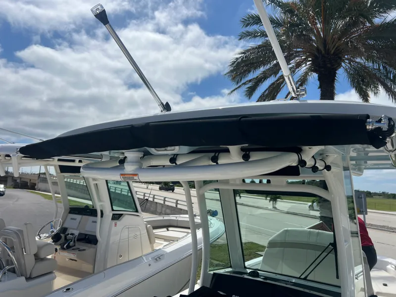 Slide: The Image of Boston Whaler 280 Dauntless 2027 - 39