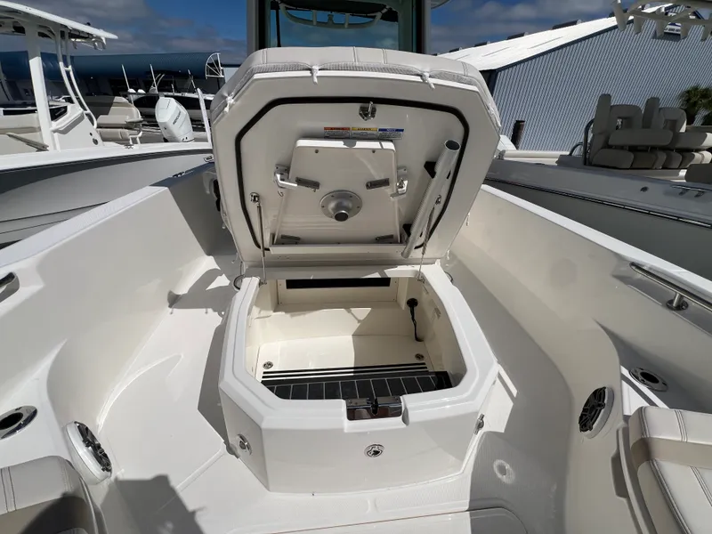 Slide: The Image of Boston Whaler 280 Dauntless 2027 - 31