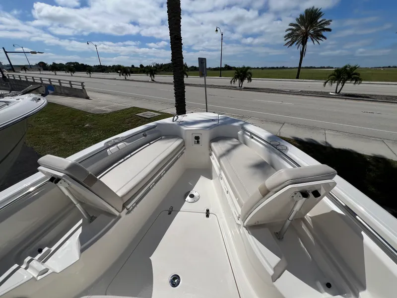 Slide: The Image of Boston Whaler 280 Dauntless 2027 - 26