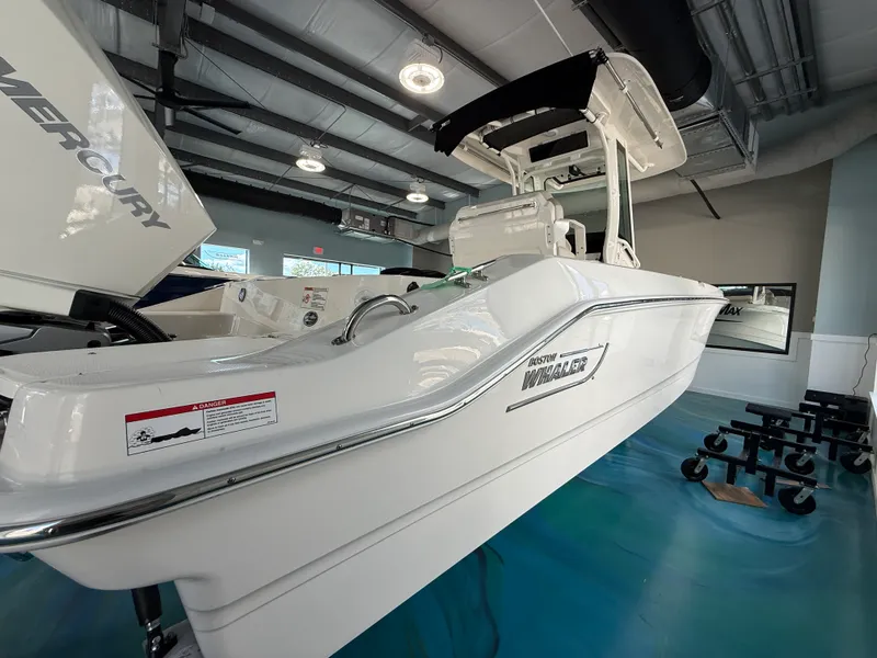 The Image of Boston Whaler 280 Dauntless 2027 - 0