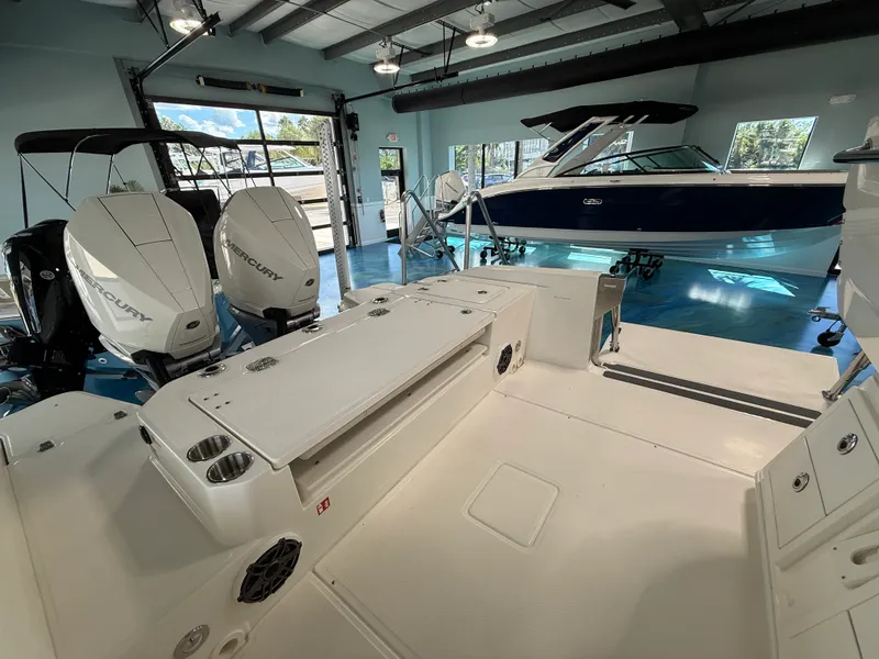 Slide: The Image of Boston Whaler 280 Dauntless 2027 - 22