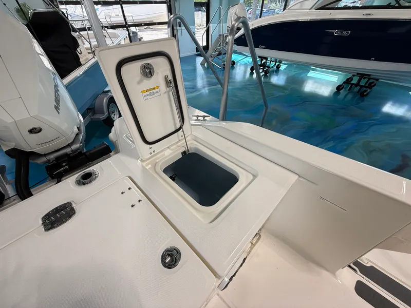 Slide: The Image of Boston Whaler 280 Dauntless 2027 - 25