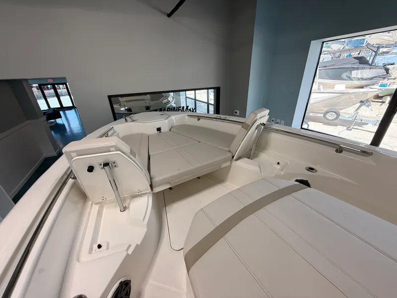 Slide: The Image of Boston Whaler 280 Dauntless 2027 - 7