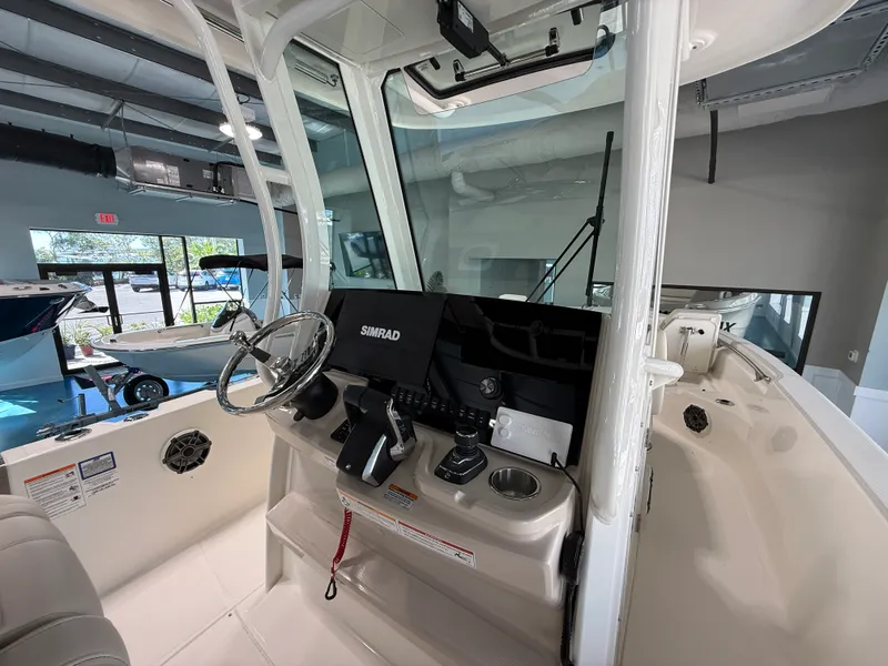 Slide: The Image of Boston Whaler 280 Dauntless 2027 - 14