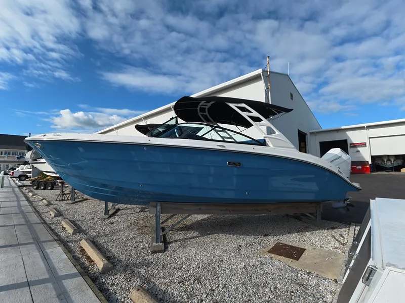 Slide: The Image of Sea Ray SDX 270 Outboard 2027 - 1