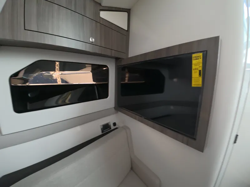 Slide: The Image of Sea Ray SLX 360 Outboard 2027 - 27