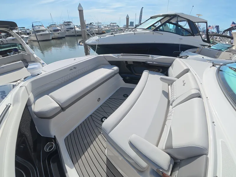 Slide: The Image of Sea Ray SLX 360 Outboard 2027 - 30