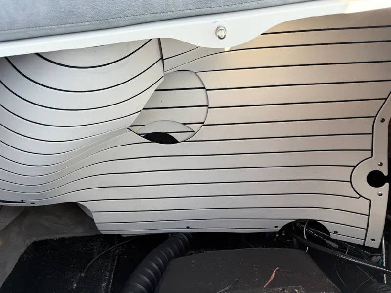 Slide: The Image of Stingray 214LR 2021 - 19