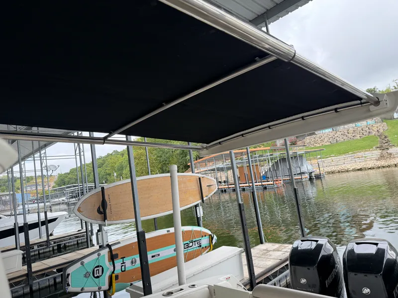 Slide: The Image of Boston Whaler 350 OUTRAGE 2017 - 17