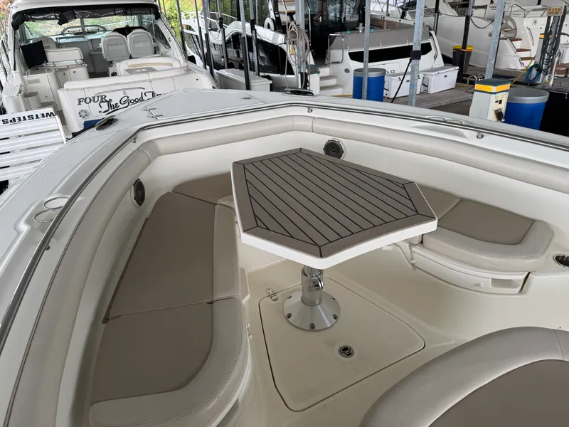 Slide: The Image of Boston Whaler 350 OUTRAGE 2017 - 9