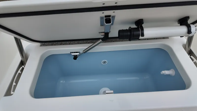 Slide: The Image of Boston Whaler 170 Montauk 2027 - 5
