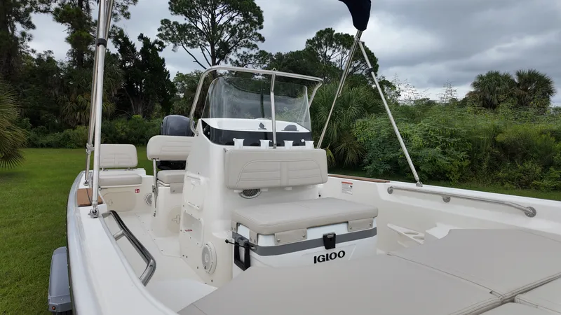 Slide: The Image of Boston Whaler 170 Montauk 2027 - 10