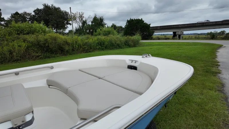 Slide: The Image of Boston Whaler 170 Montauk 2027 - 11