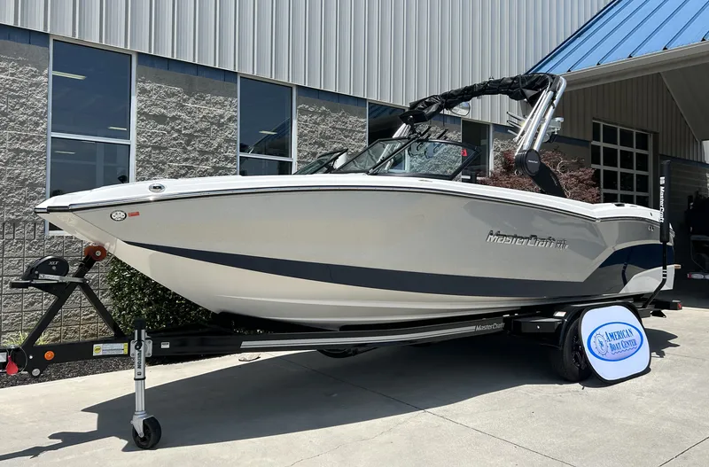 Slide: The Image of Mastercraft NXT24 2022 - 1