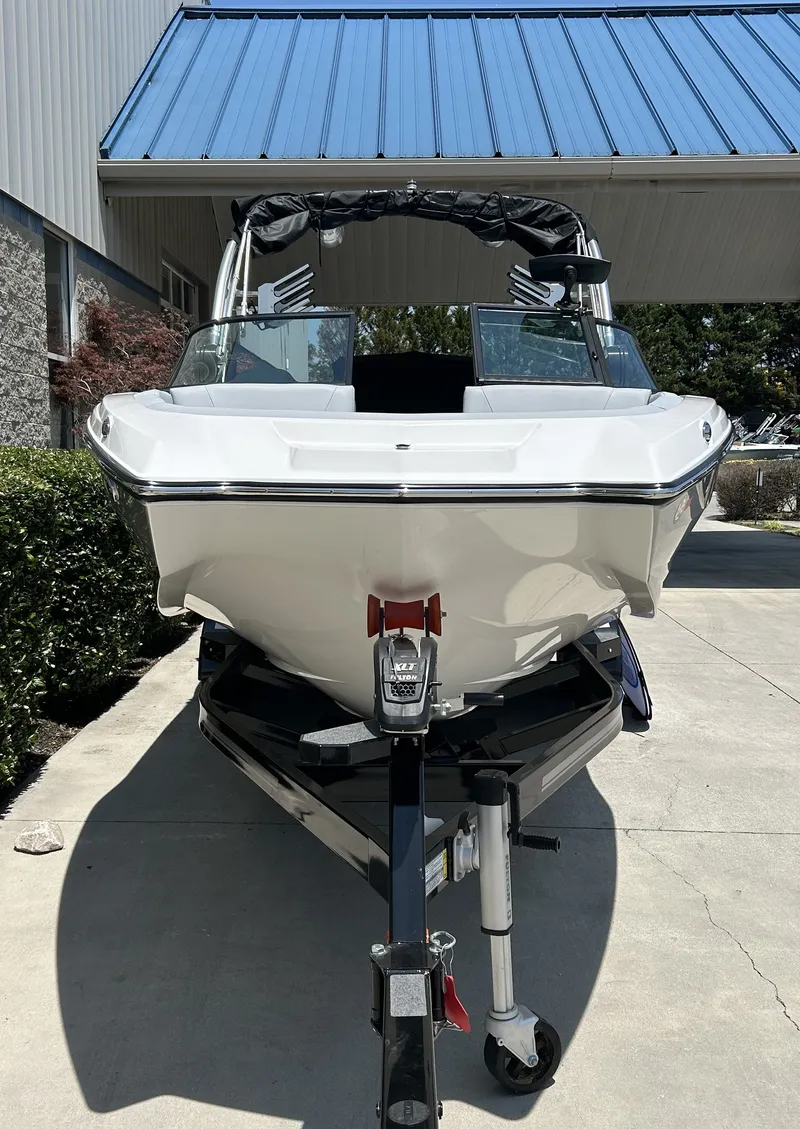 Slide: The Image of Mastercraft NXT24 2022 - 2