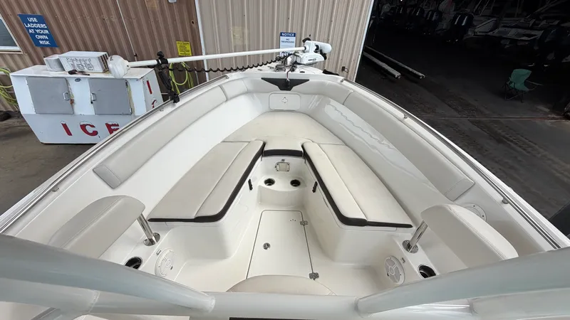 Slide: The Image of Sailfish 242 CC 2022 - 64