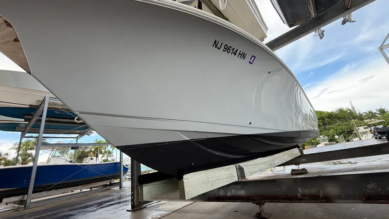 Slide: The Image of Sailfish 242 CC 2022 - 8