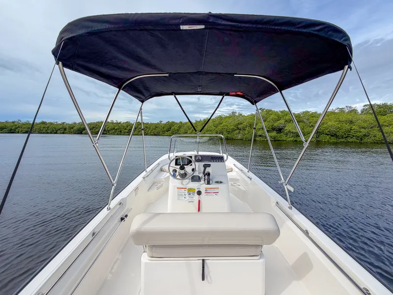 Slide: The Image of Boston Whaler 170 Montauk 2027 - 15