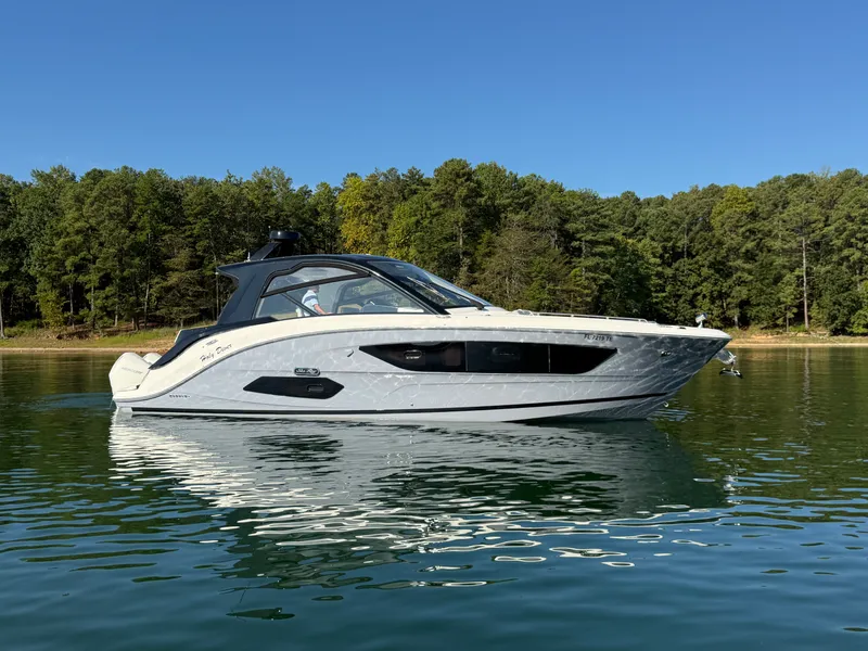 Slide: The Image of Sea Ray 370 SUNDANCER OUTBOARD 2022 - 1