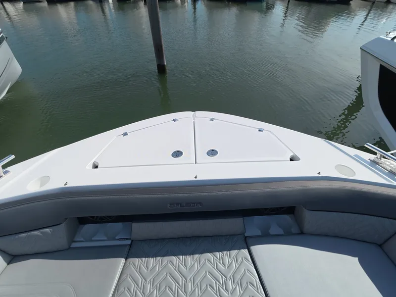 Slide: The Image of Galeon 335 GTO 2027 - 30