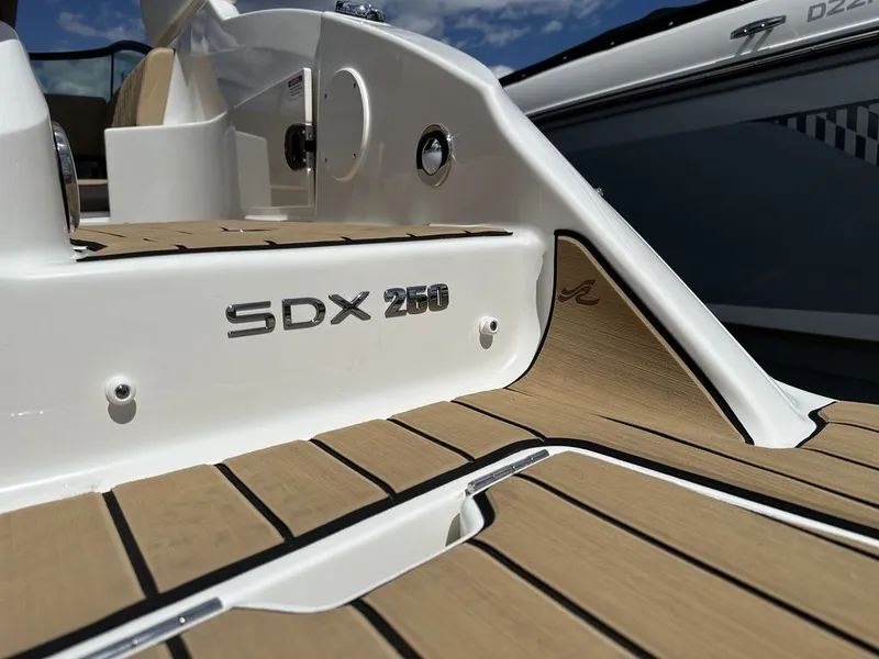 Slide: The Image of Sea Ray SDX 250 Outboard 2026 - 10