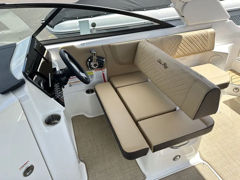 Slide: The Image of Sea Ray SDX 250 Outboard 2026 - 36