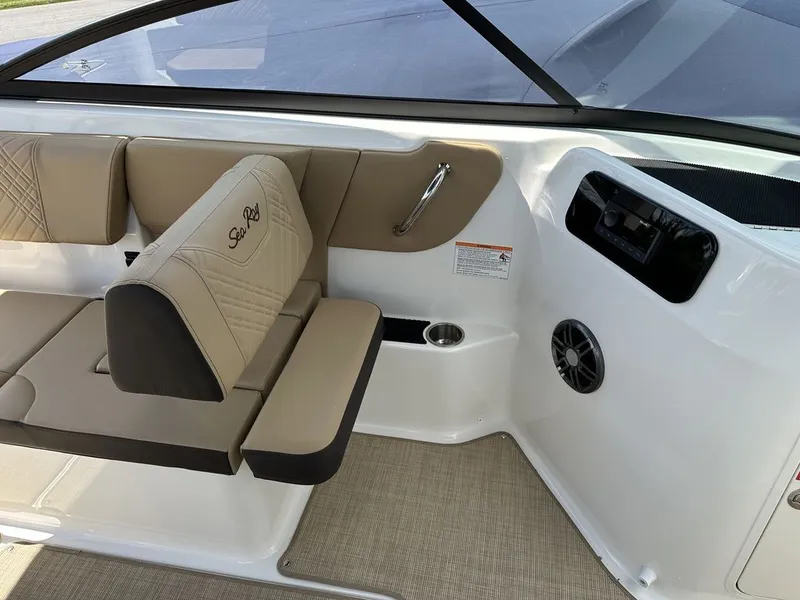 Slide: The Image of Sea Ray SDX 250 Outboard 2026 - 27