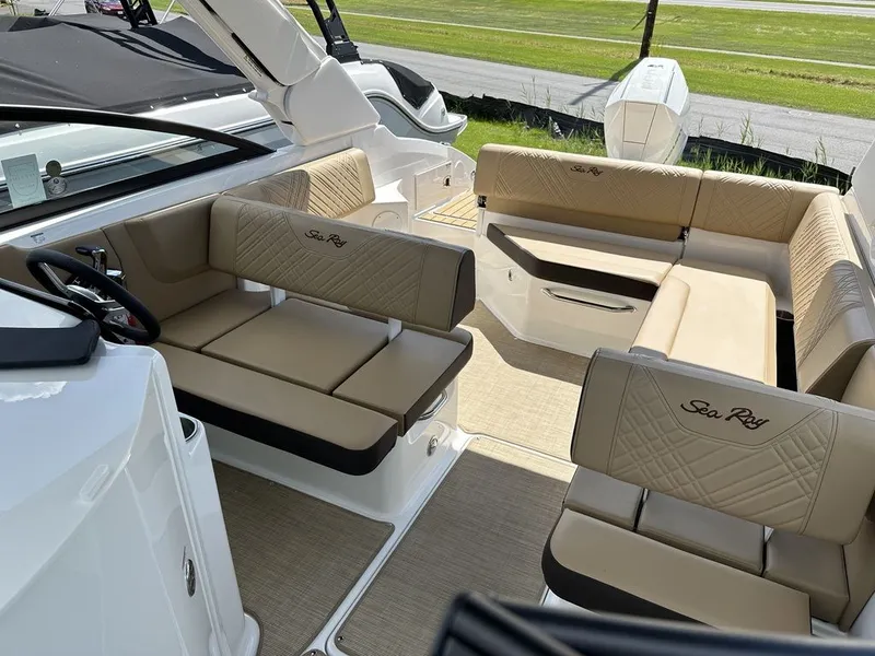 Slide: The Image of Sea Ray SDX 250 Outboard 2026 - 23