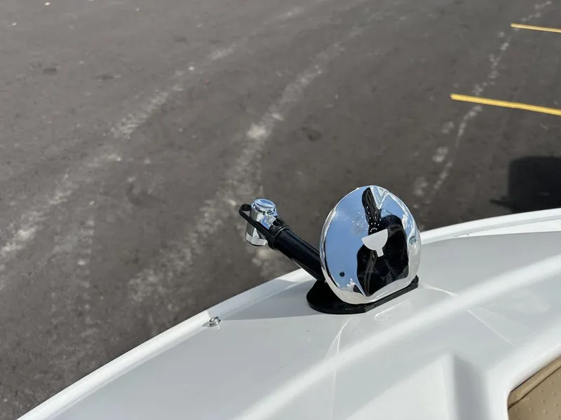 Slide: The Image of Sea Ray SDX 250 Outboard 2026 - 44